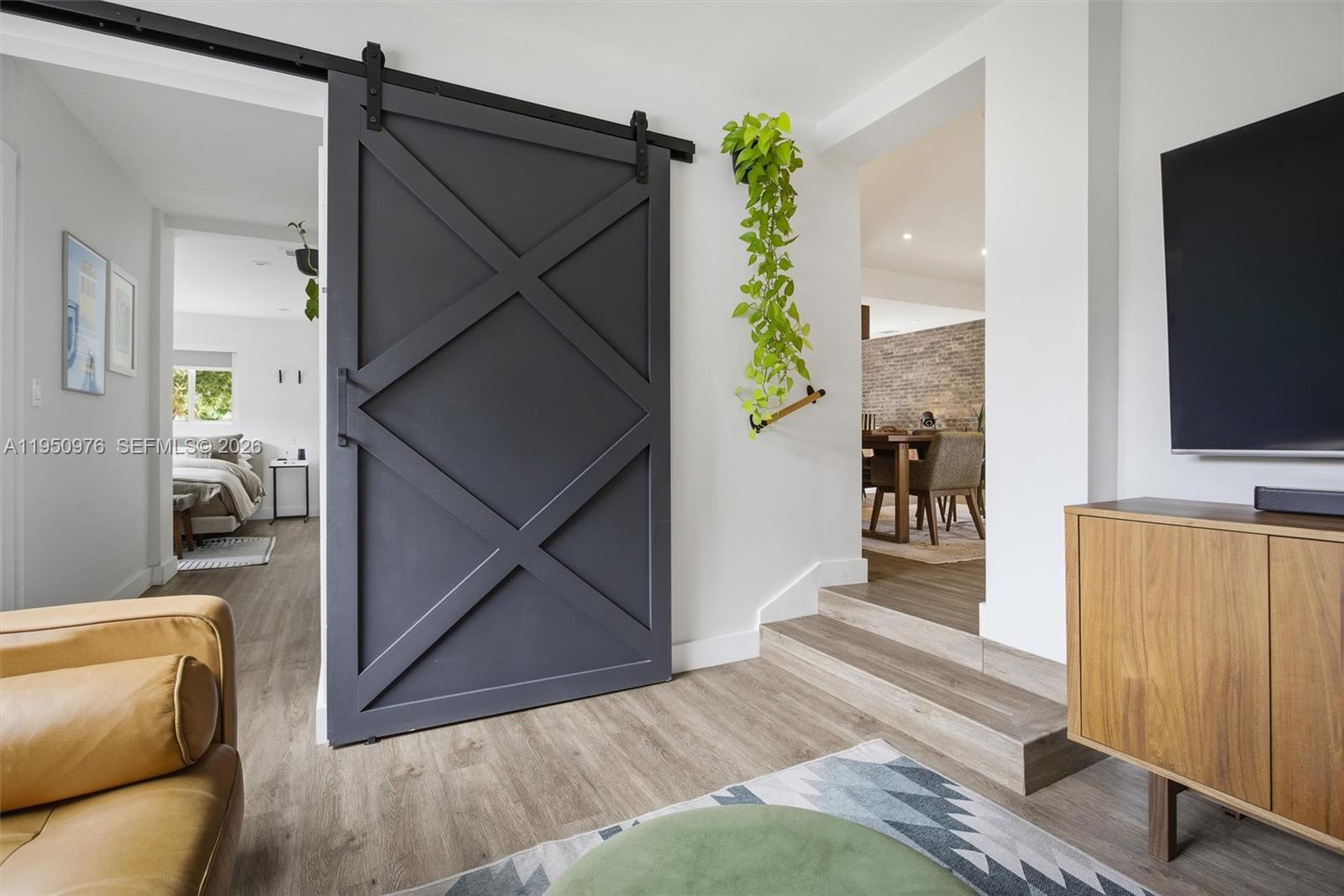 565 South Dr Miami Springs, FL 33166