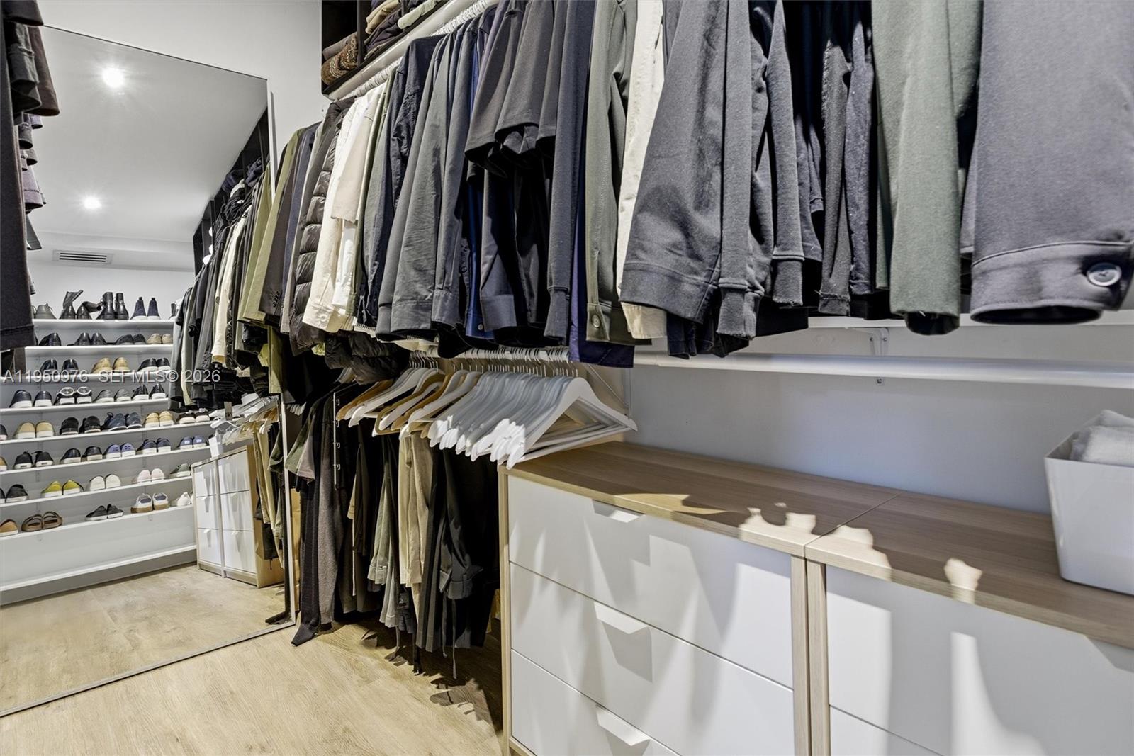 565 South Dr Miami Springs, FL 33166