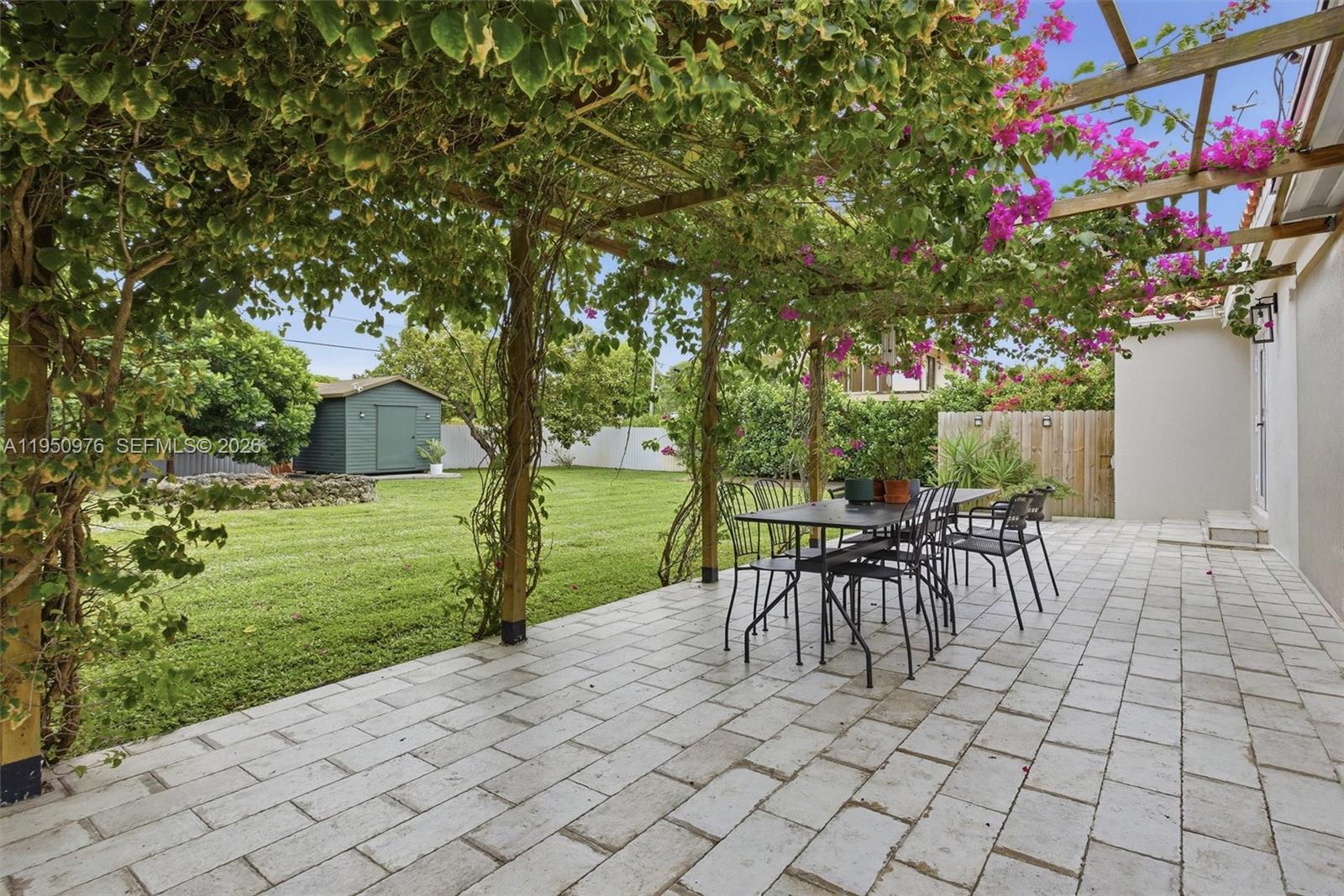 565 South Dr Miami Springs, FL 33166