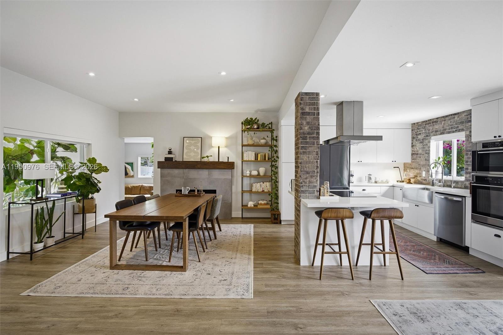 565 South Dr Miami Springs, FL 33166