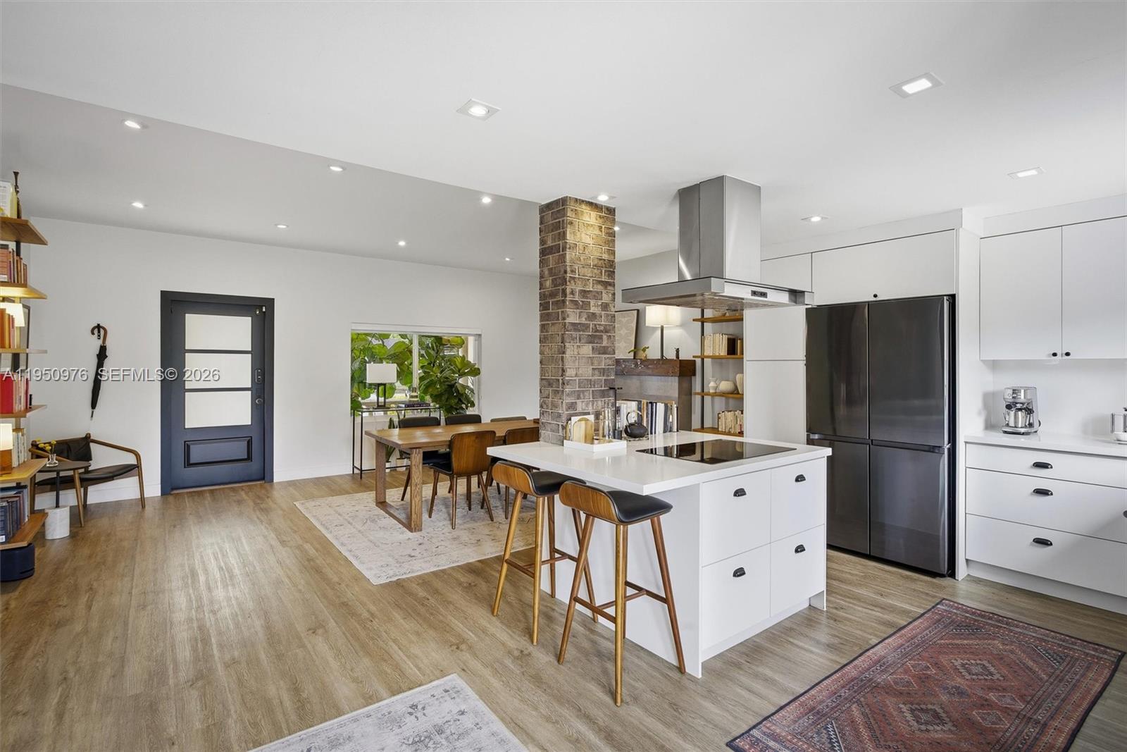 565 South Dr Miami Springs, FL 33166