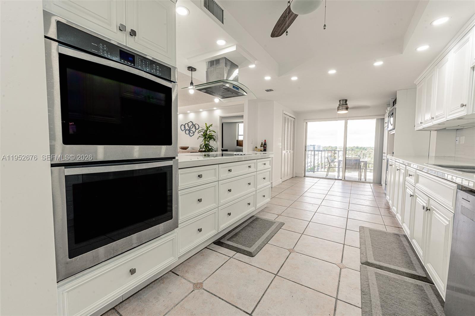 1800 NE 114th St #909 Miami, FL 33181