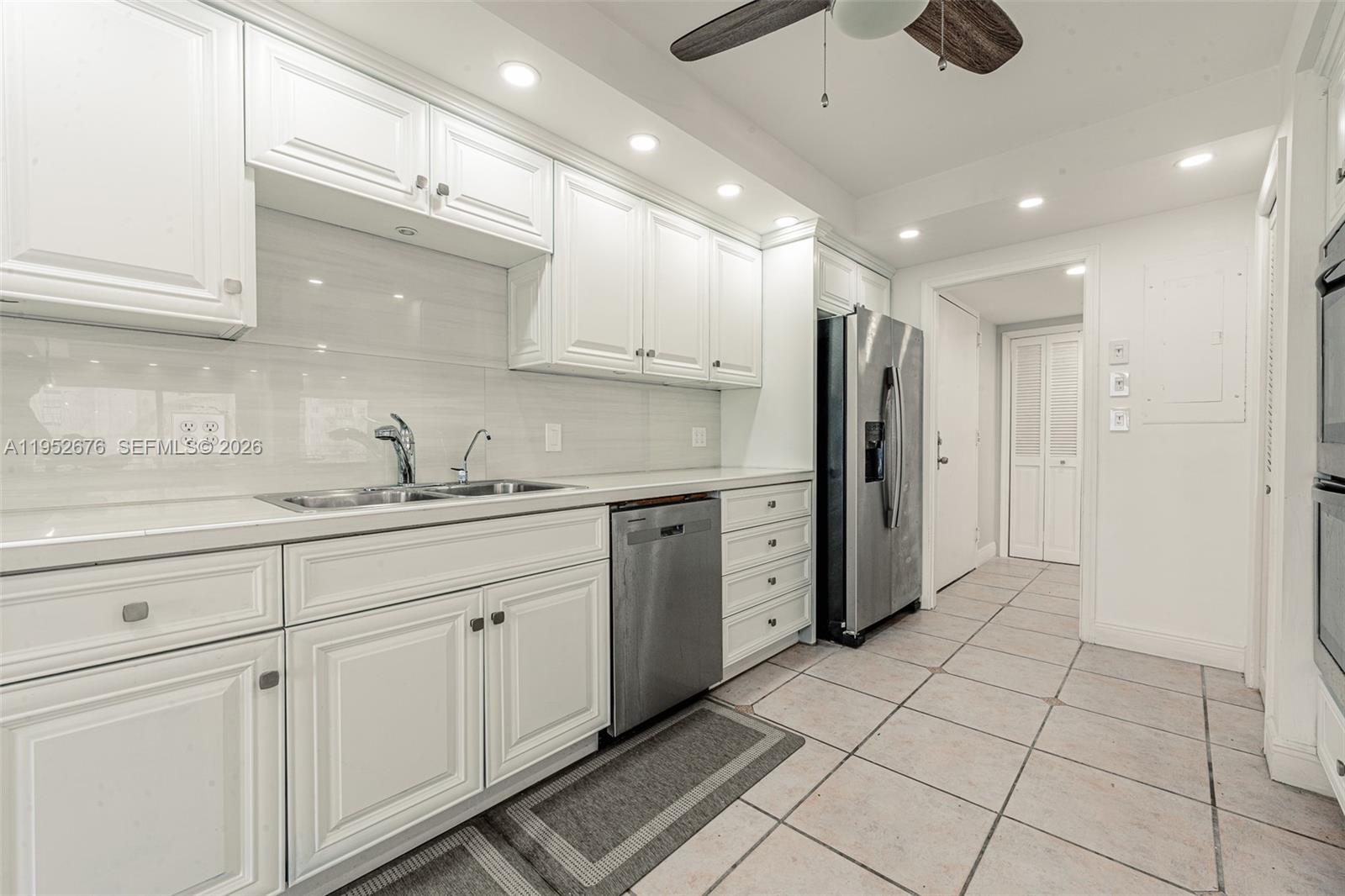 1800 NE 114th St #909 Miami, FL 33181