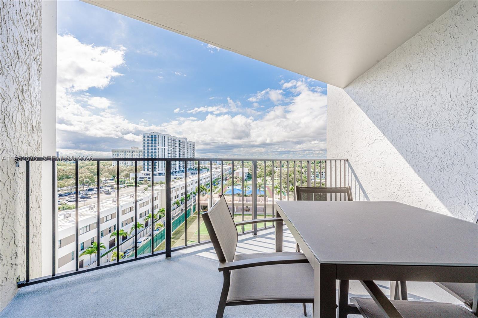 1800 NE 114th St #909 Miami, FL 33181