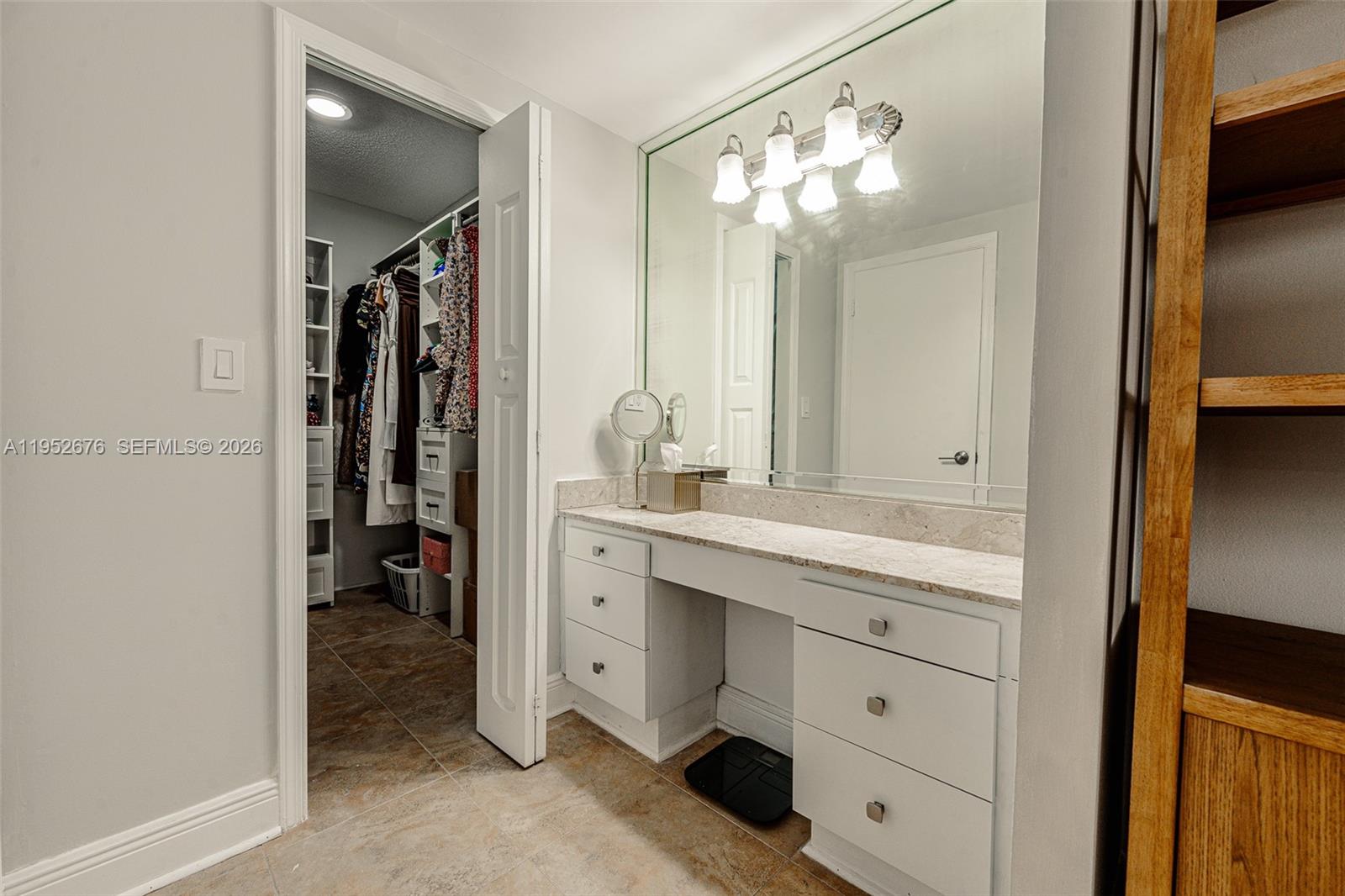 1800 NE 114th St #909 Miami, FL 33181