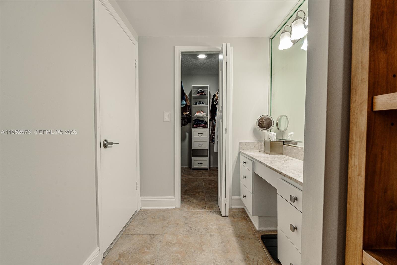 1800 NE 114th St #909 Miami, FL 33181