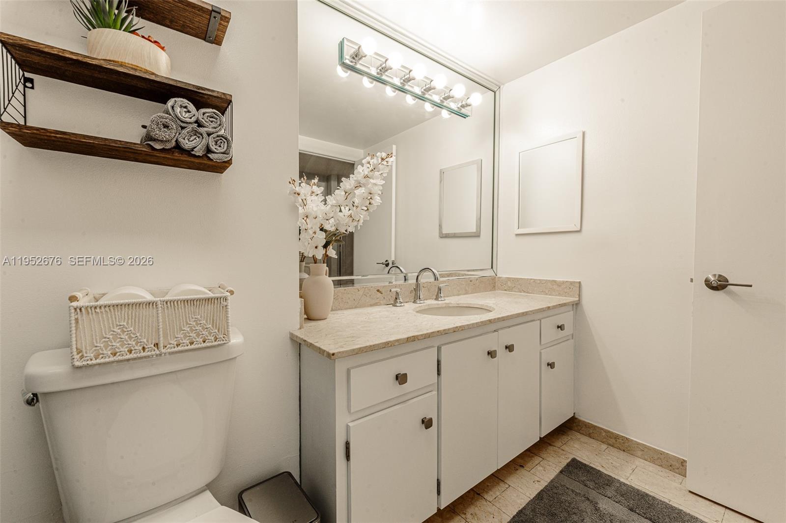 1800 NE 114th St #909 Miami, FL 33181