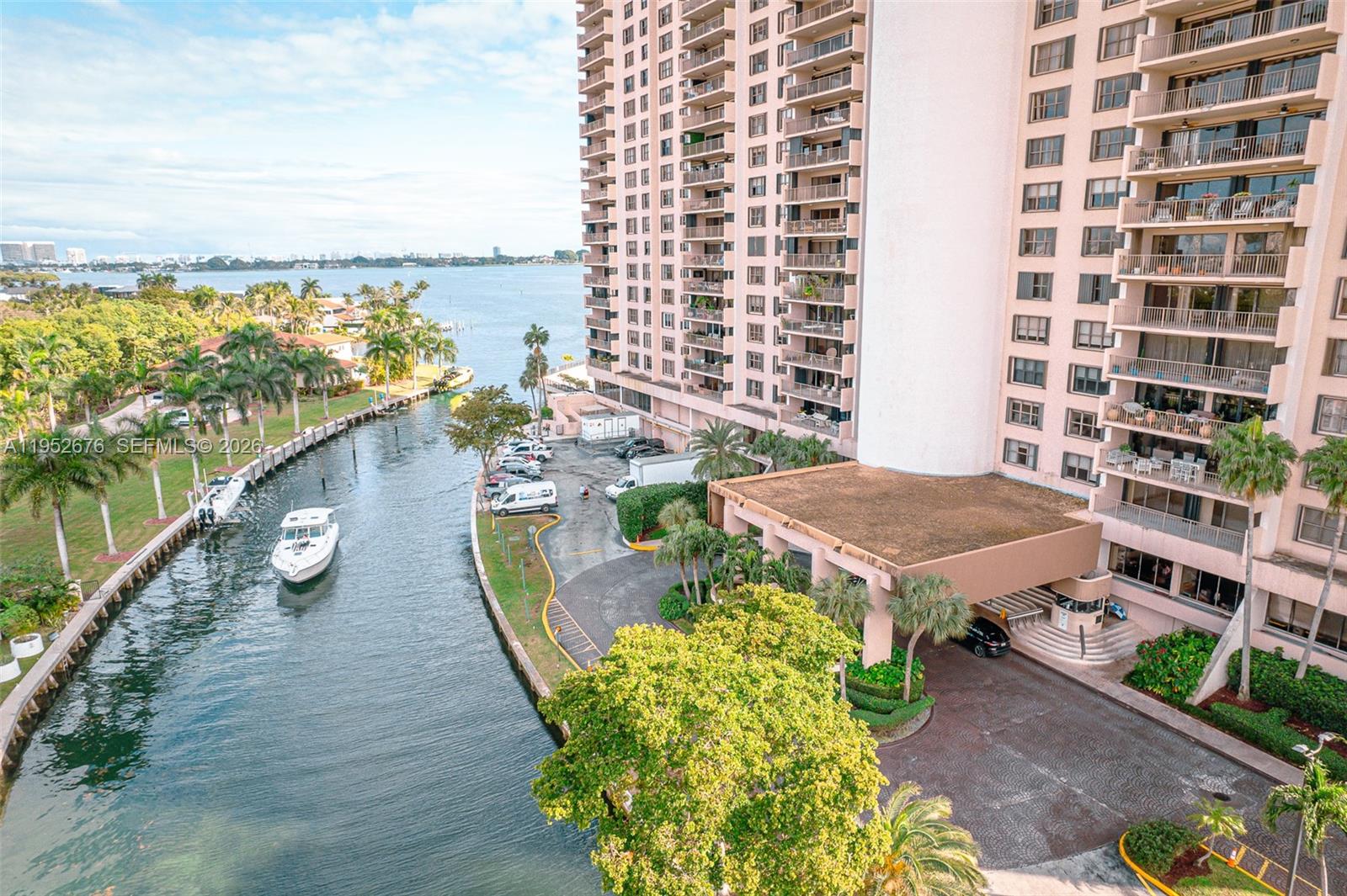 1800 NE 114th St #909 Miami, FL 33181