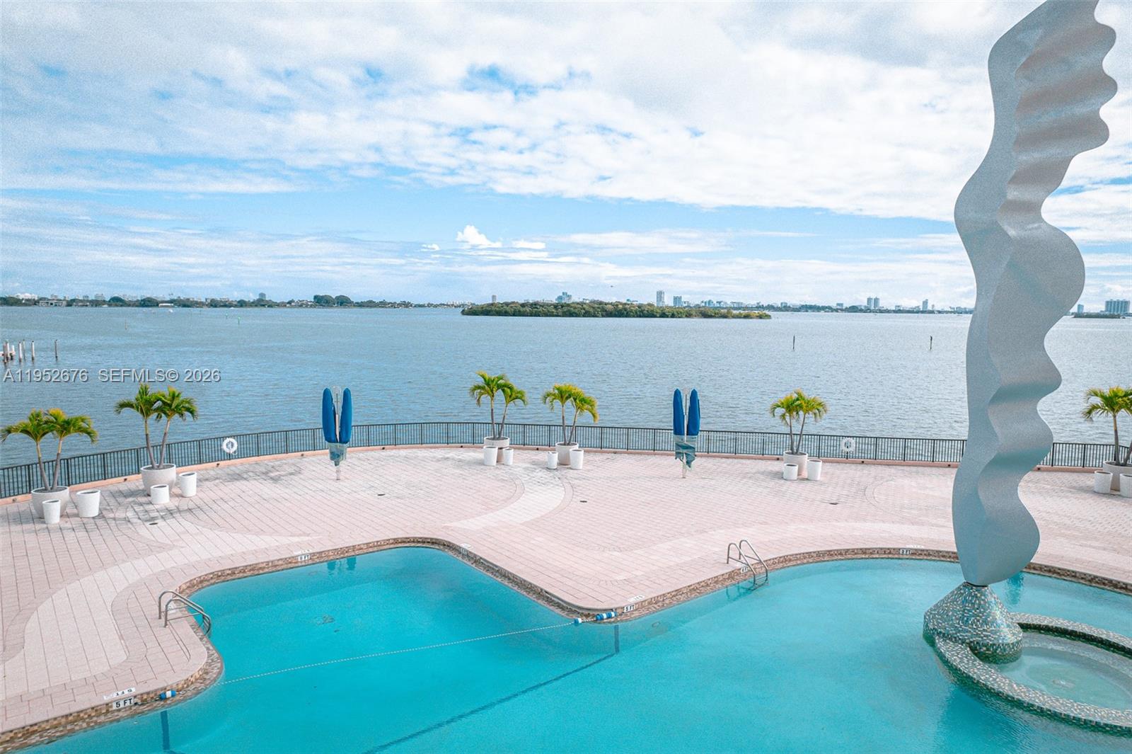 1800 NE 114th St #909 Miami, FL 33181