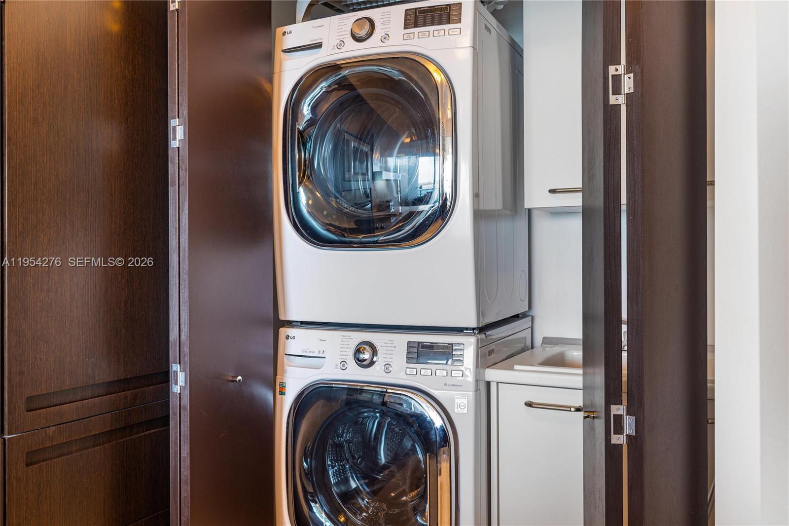 1331 Brickell Bay Dr #1703 Miami, FL 33131