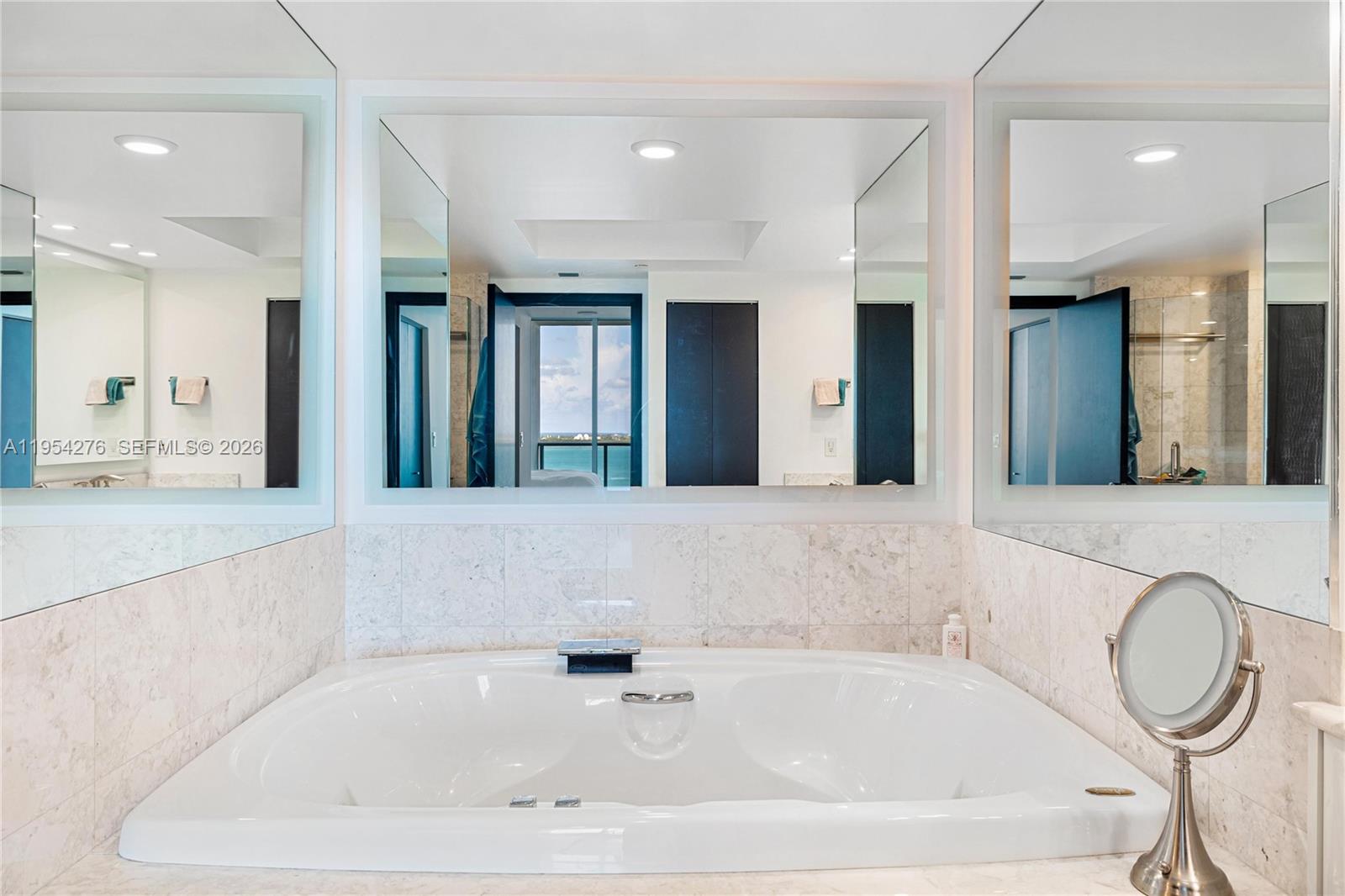 1331 Brickell Bay Dr #1703 Miami, FL 33131