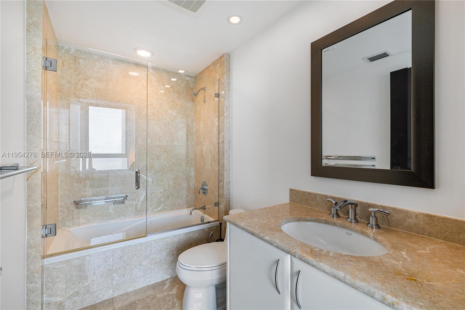 1331 Brickell Bay Dr #1703 Miami, FL 33131