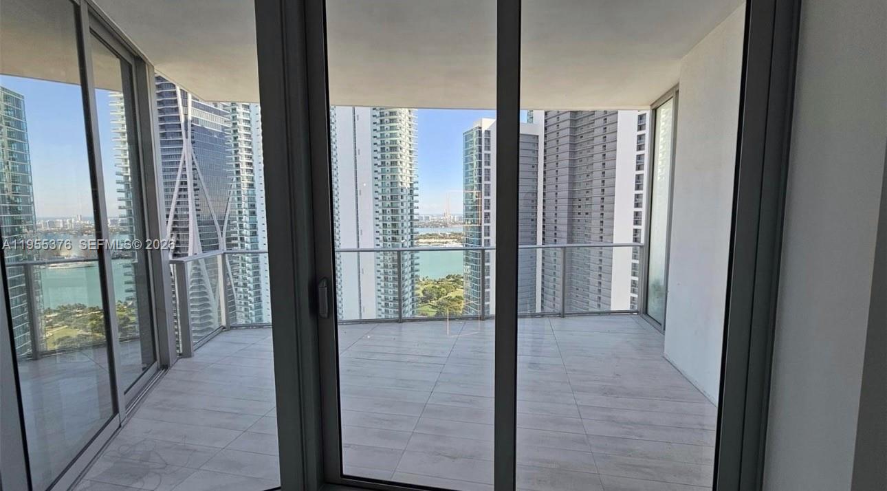 image Paramount Miami Worldcenter18