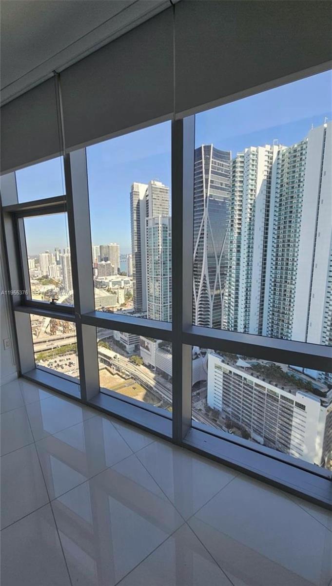 image Paramount Miami Worldcenter25