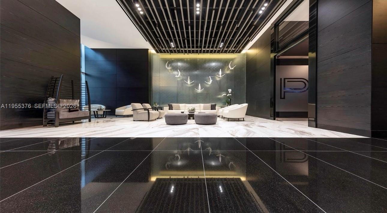 image Paramount Miami Worldcenter60