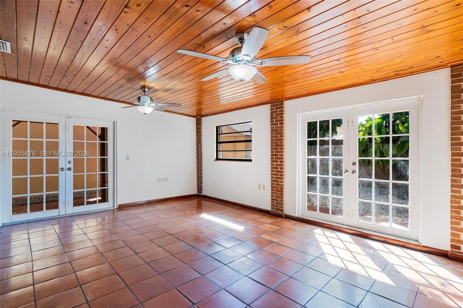 7476 SW 112th Pl Miami, FL 33173