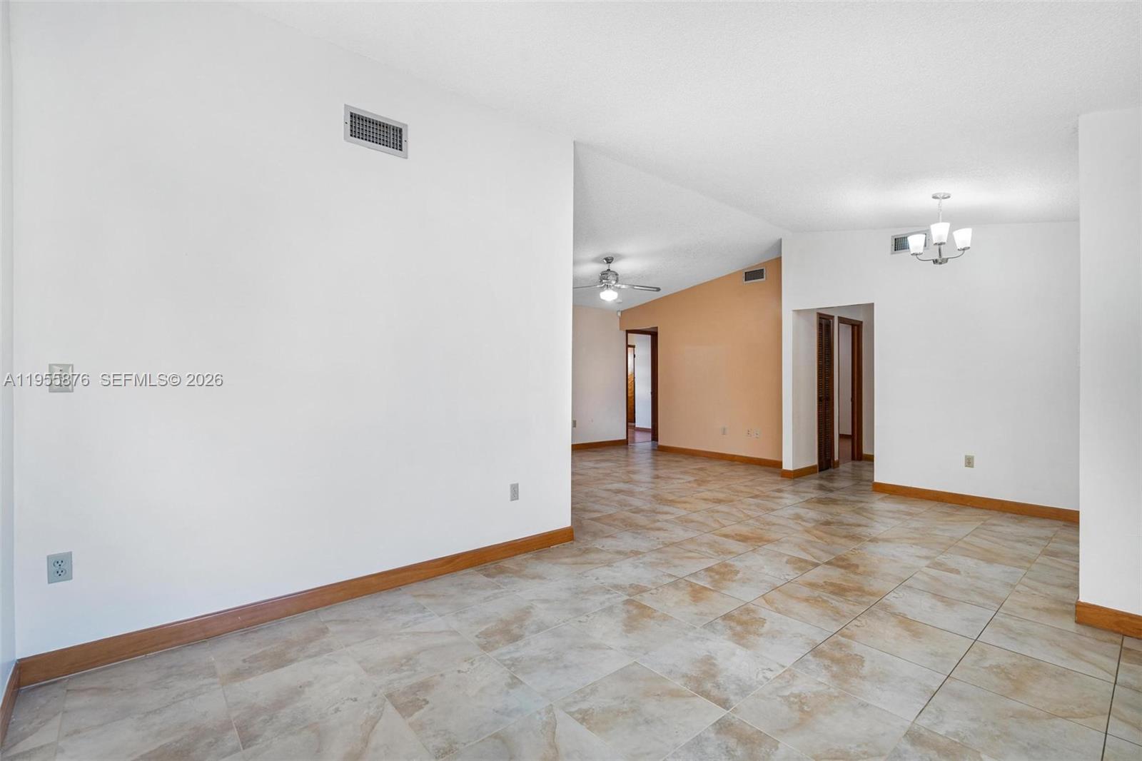 7476 SW 112th Pl Miami, FL 33173