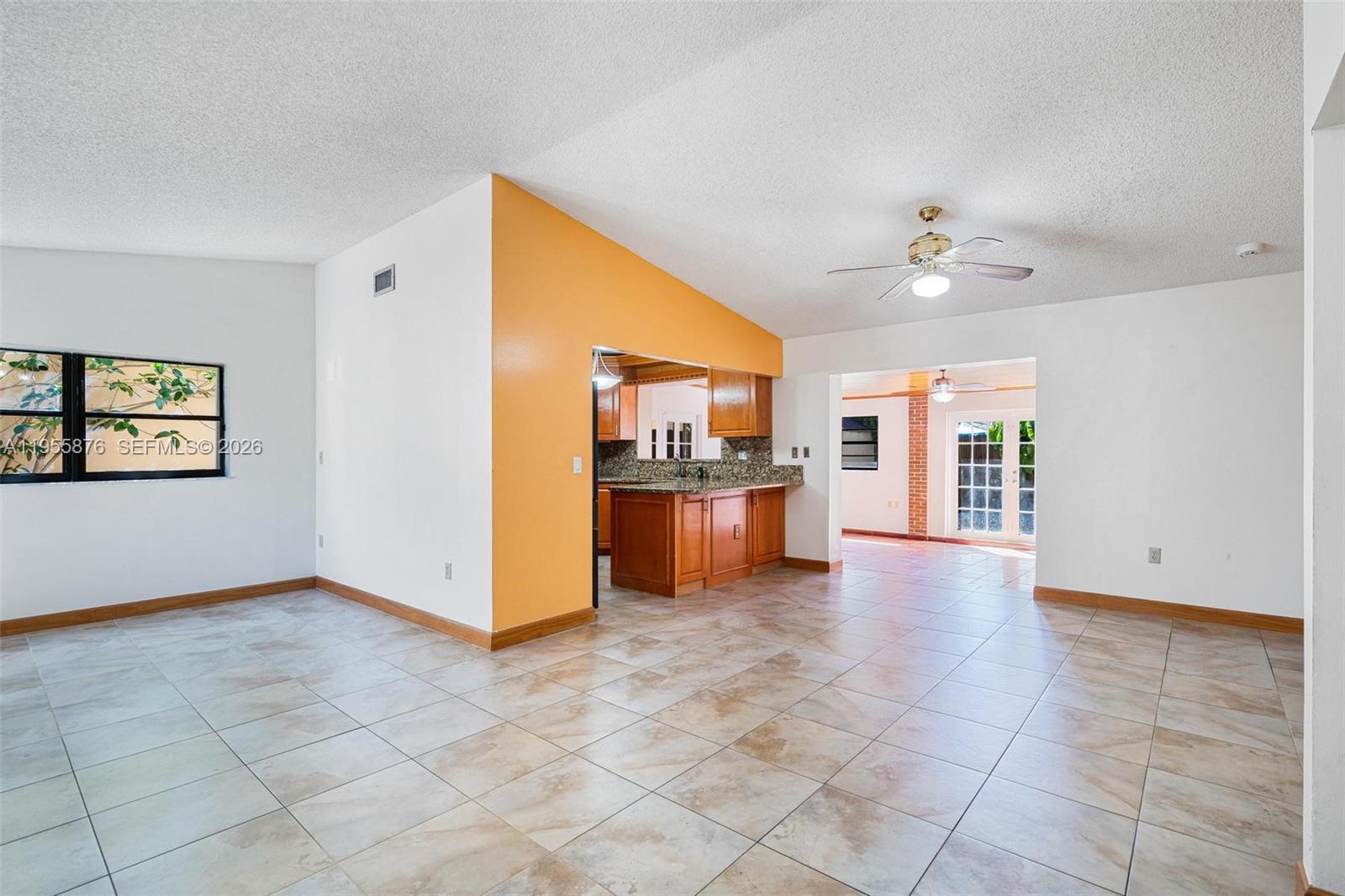 7476 SW 112th Pl Miami, FL 33173