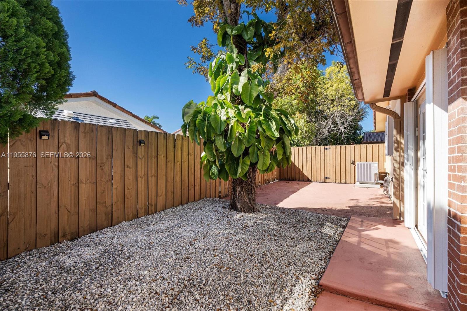 7476 SW 112th Pl Miami, FL 33173