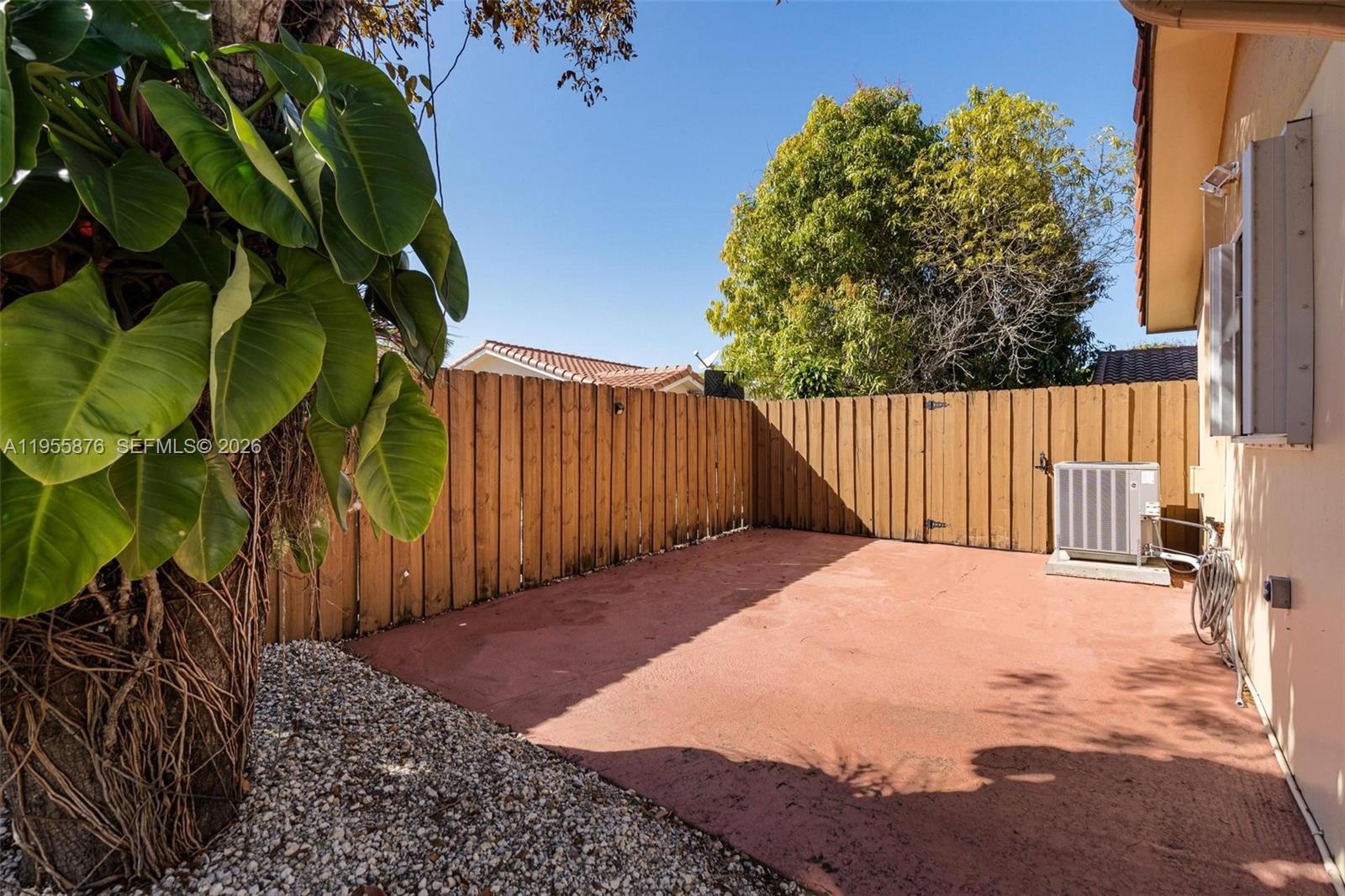 7476 SW 112th Pl Miami, FL 33173