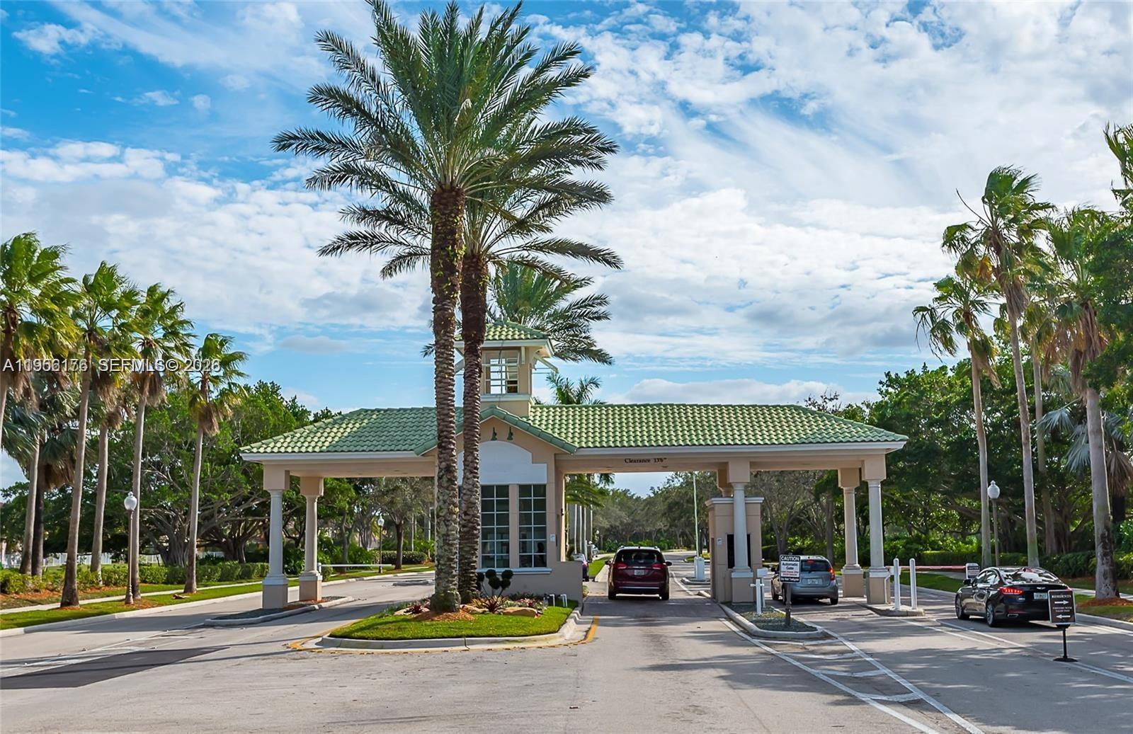 625 Bald Cypress Rd Weston, FL 33327