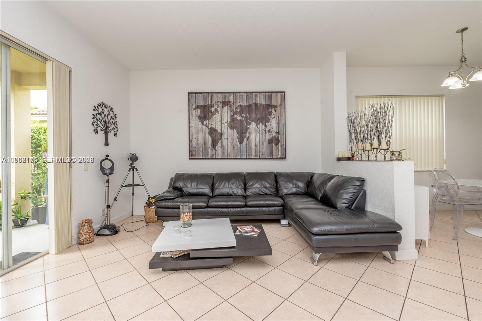 625 Bald Cypress Rd Weston, FL 33327