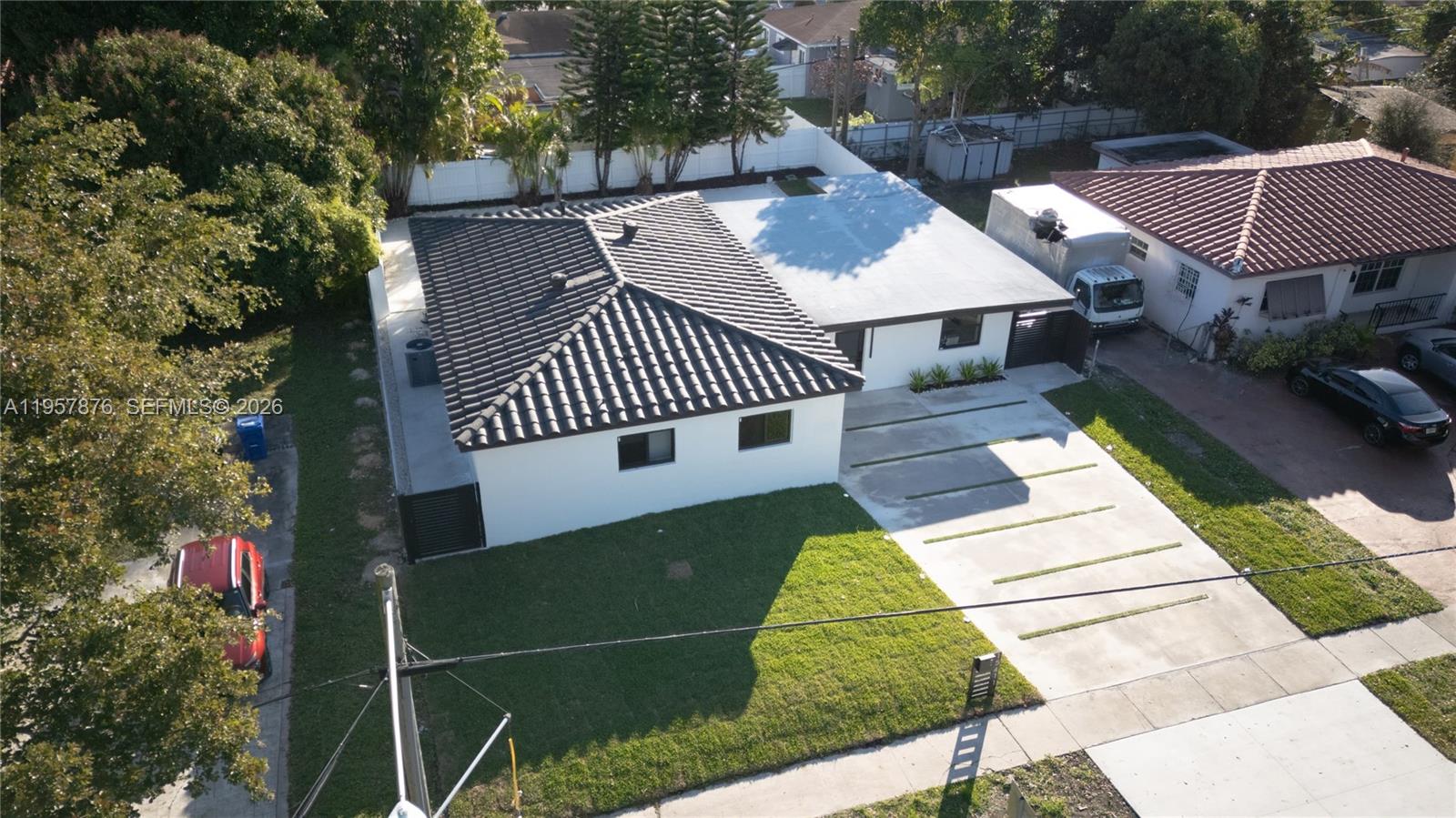 15411 NE 10th Ave North Miami Beach, FL 33162