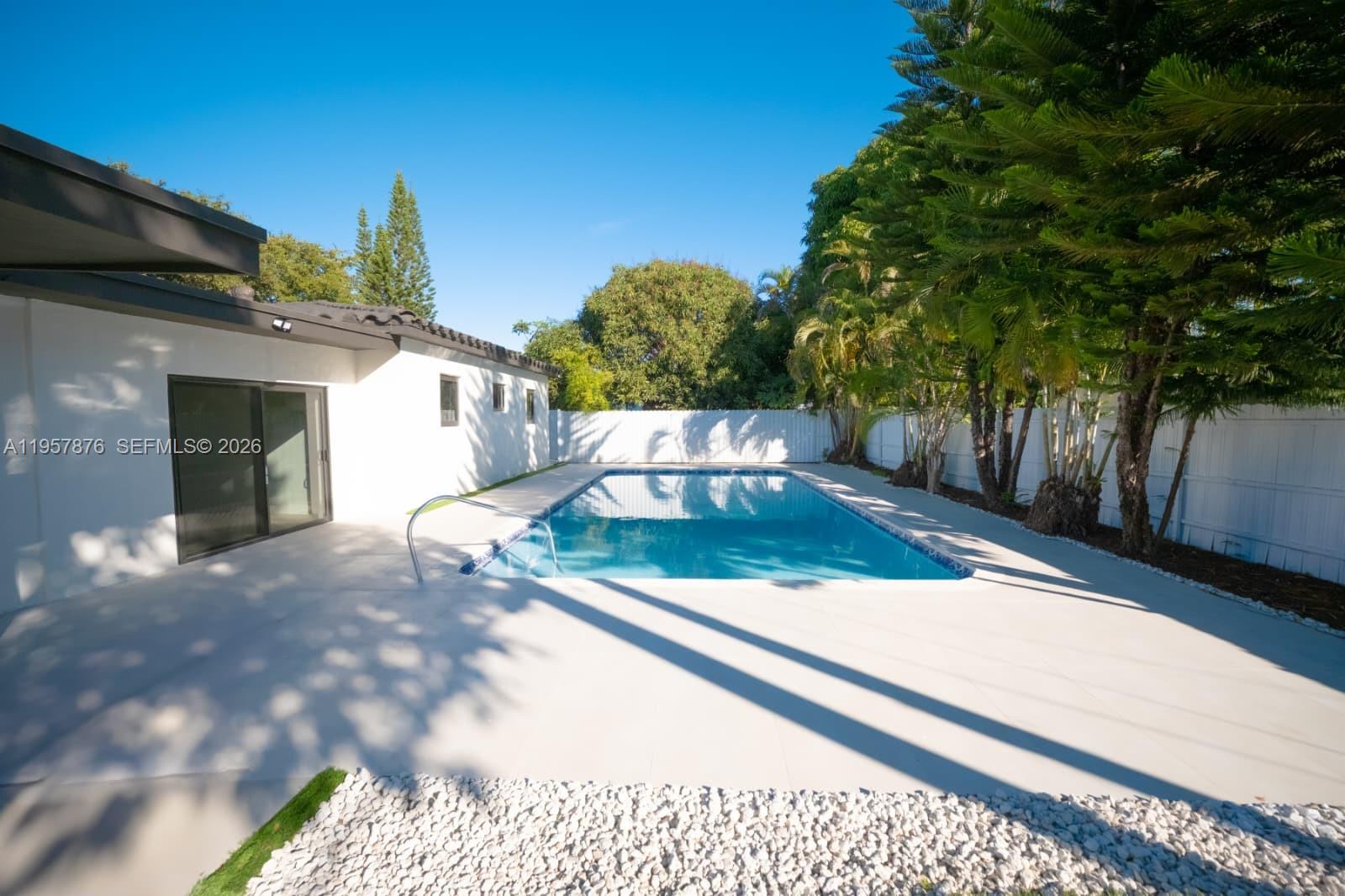 15411 NE 10th Ave North Miami Beach, FL 33162