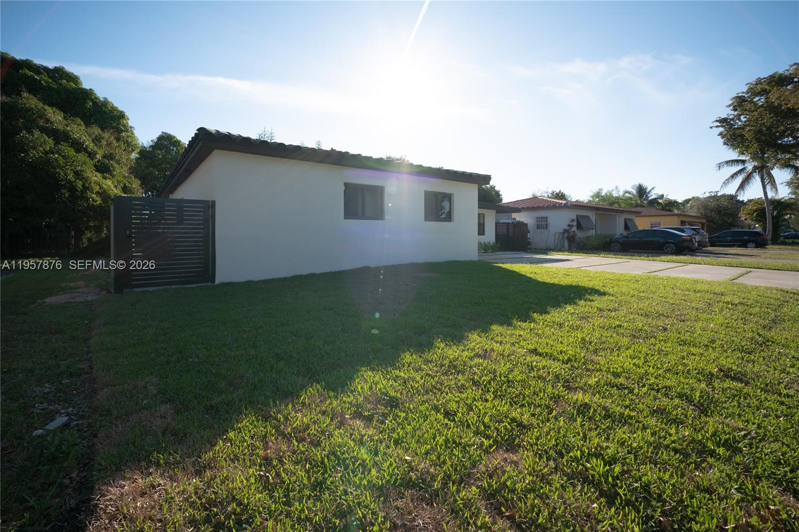 15411 NE 10th Ave North Miami Beach, FL 33162