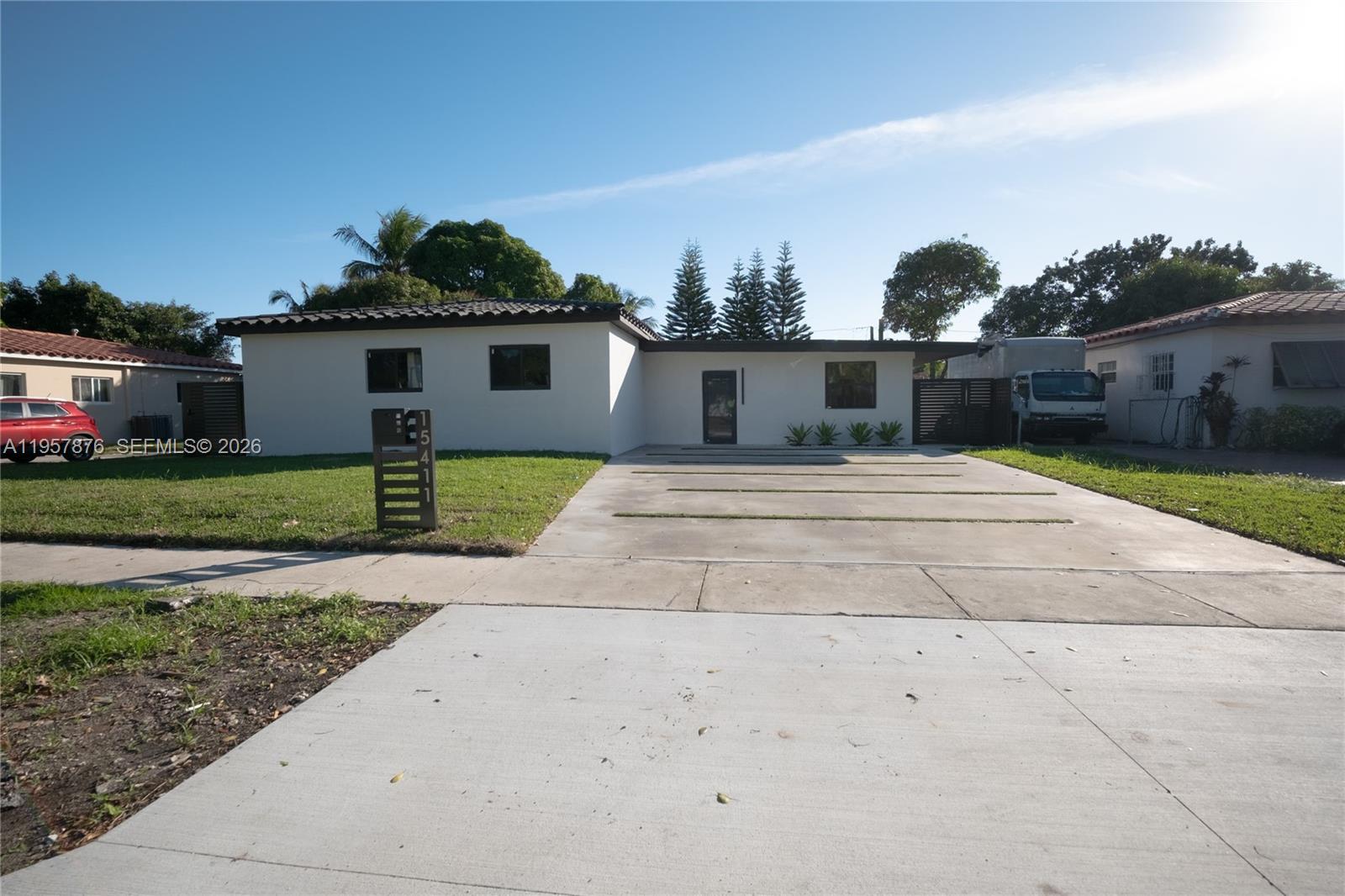 15411 NE 10th Ave North Miami Beach, FL 33162