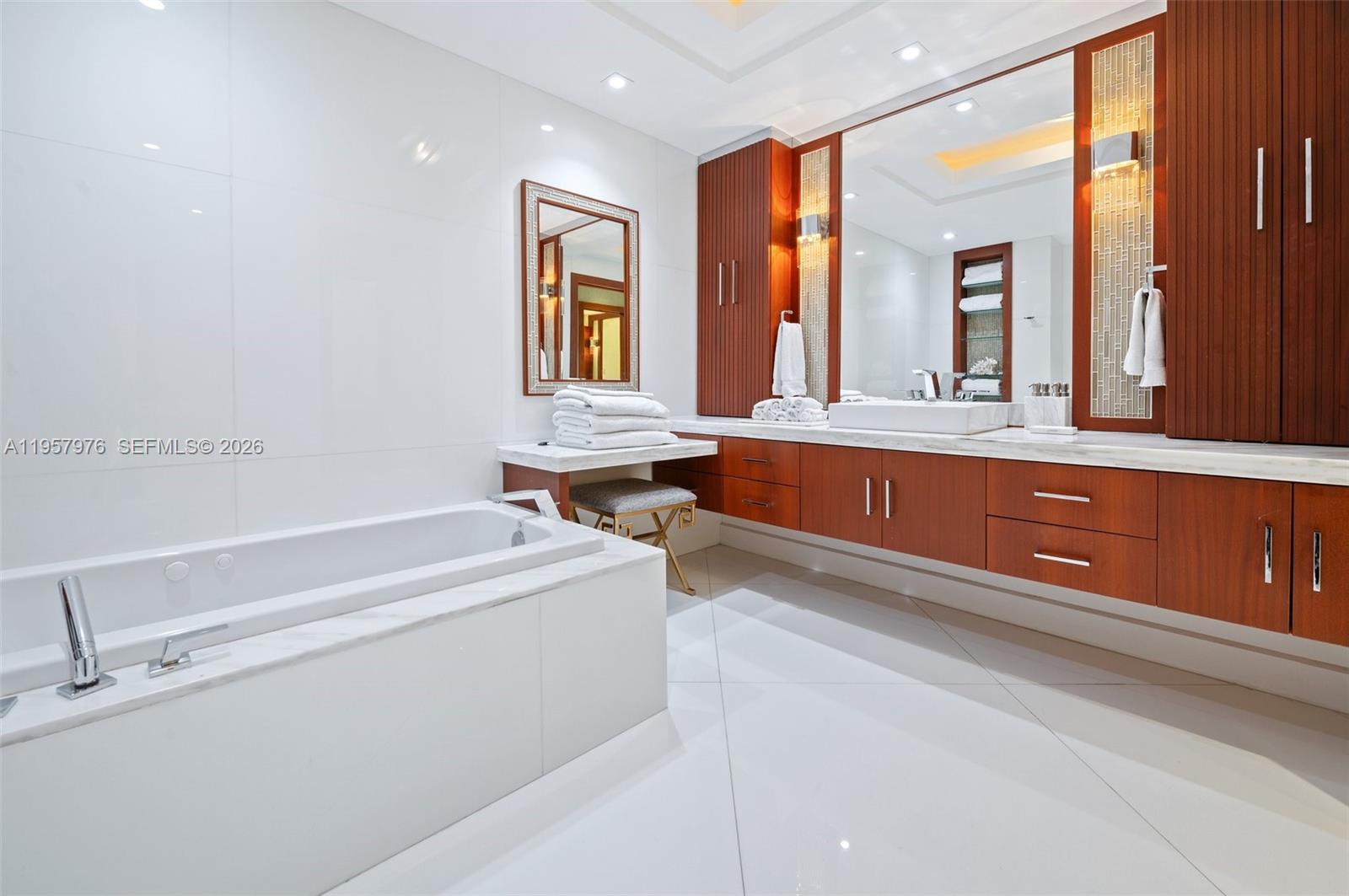 image Trump Royale22