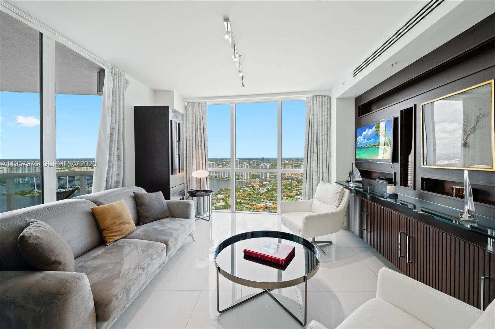 image Trump Royale27