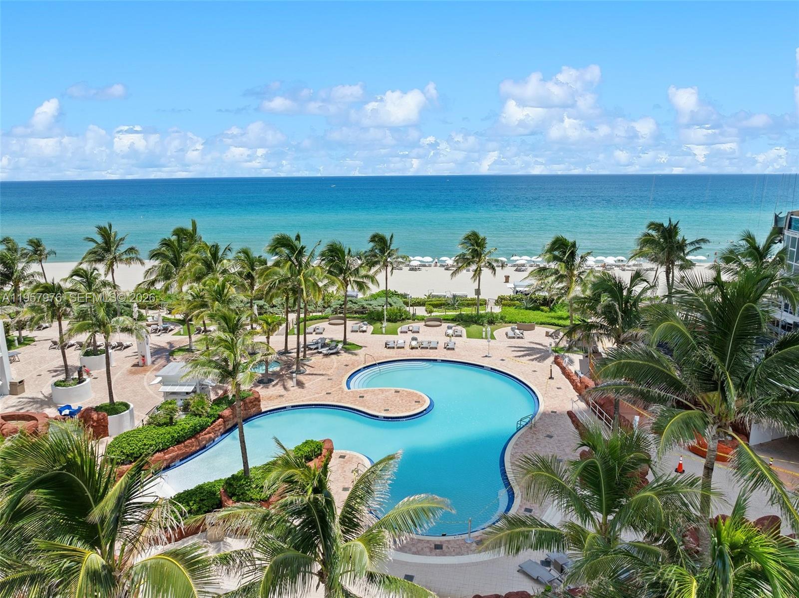 image Trump Royale36