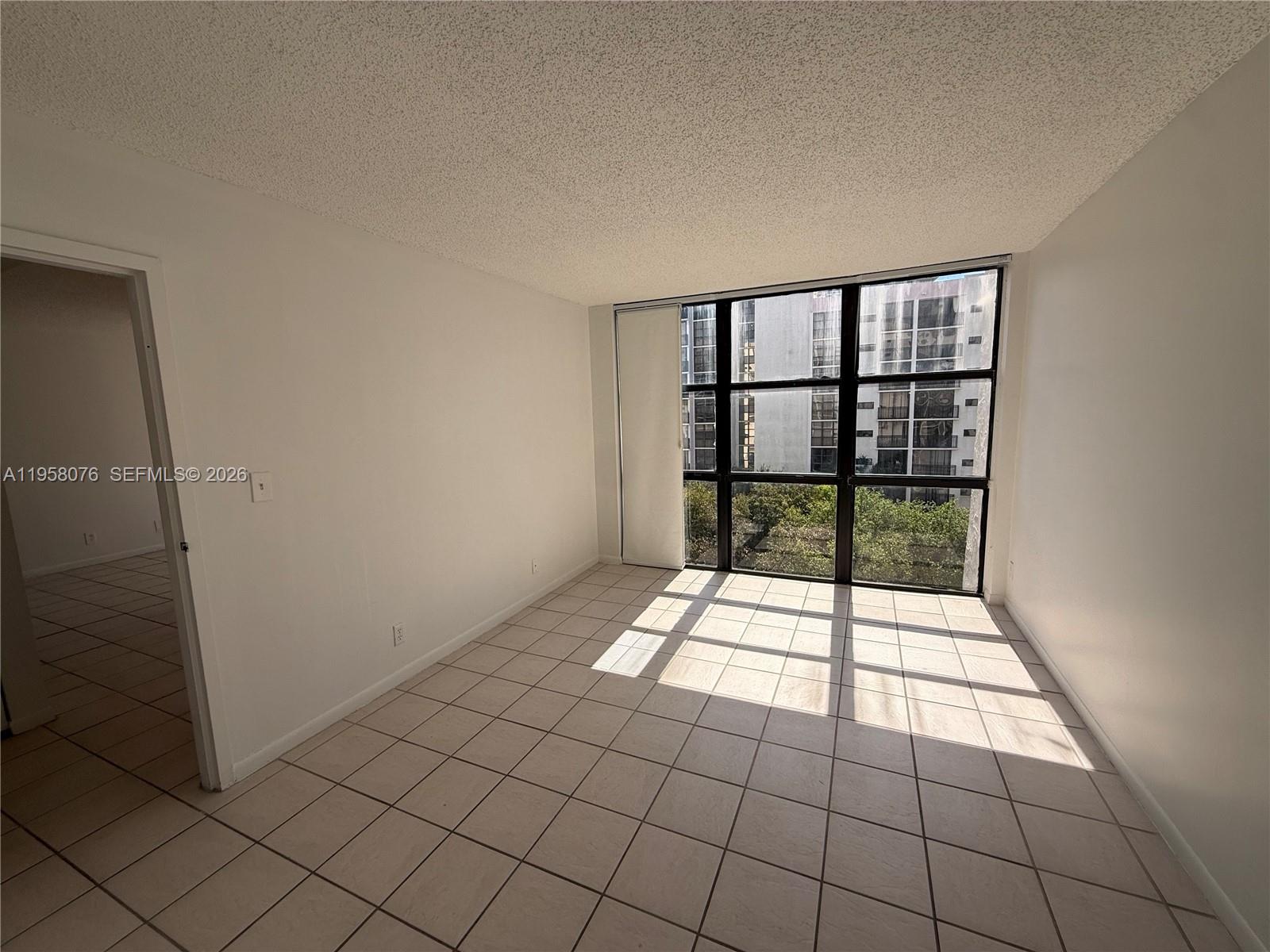 16919 N Bay Rd #617 Sunny Isles Beach, FL 33160