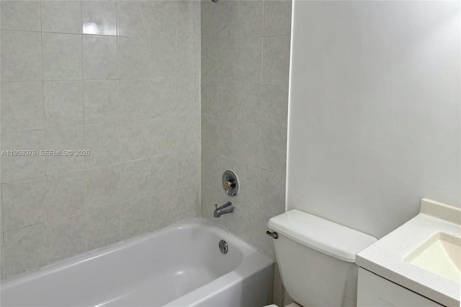 16919 N Bay Rd #617 Sunny Isles Beach, FL 33160