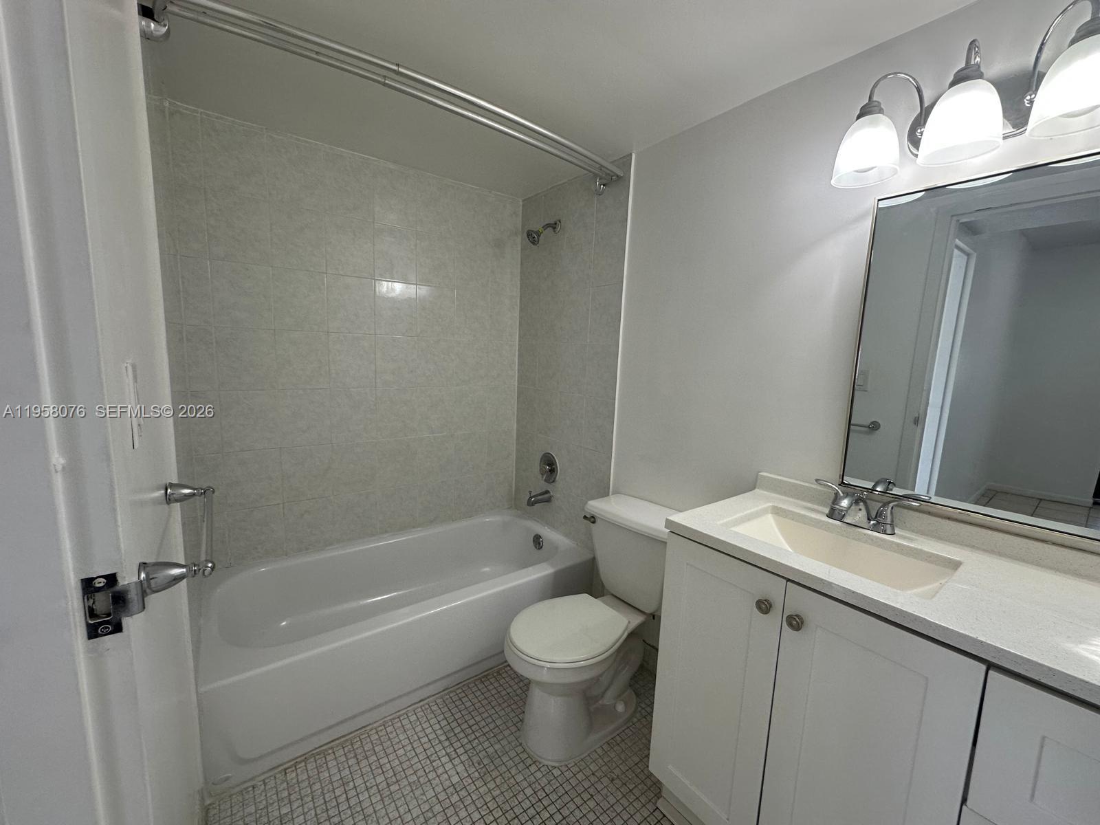 16919 N Bay Rd #617 Sunny Isles Beach, FL 33160