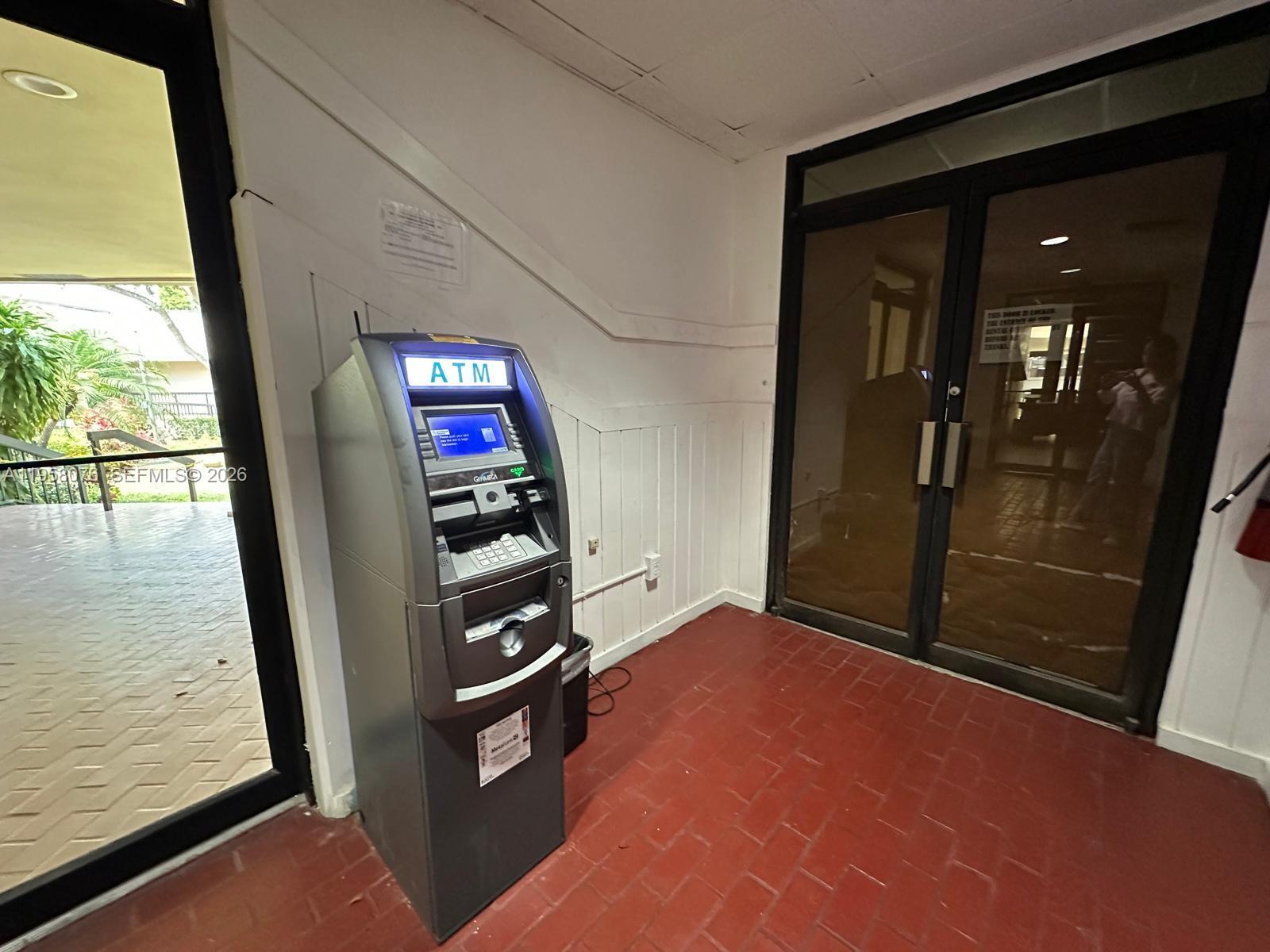 16919 N Bay Rd #617 Sunny Isles Beach, FL 33160