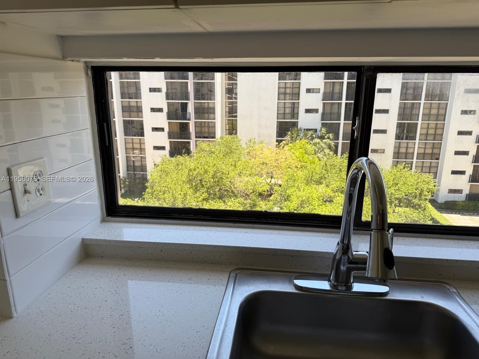 16919 N Bay Rd #617 Sunny Isles Beach, FL 33160