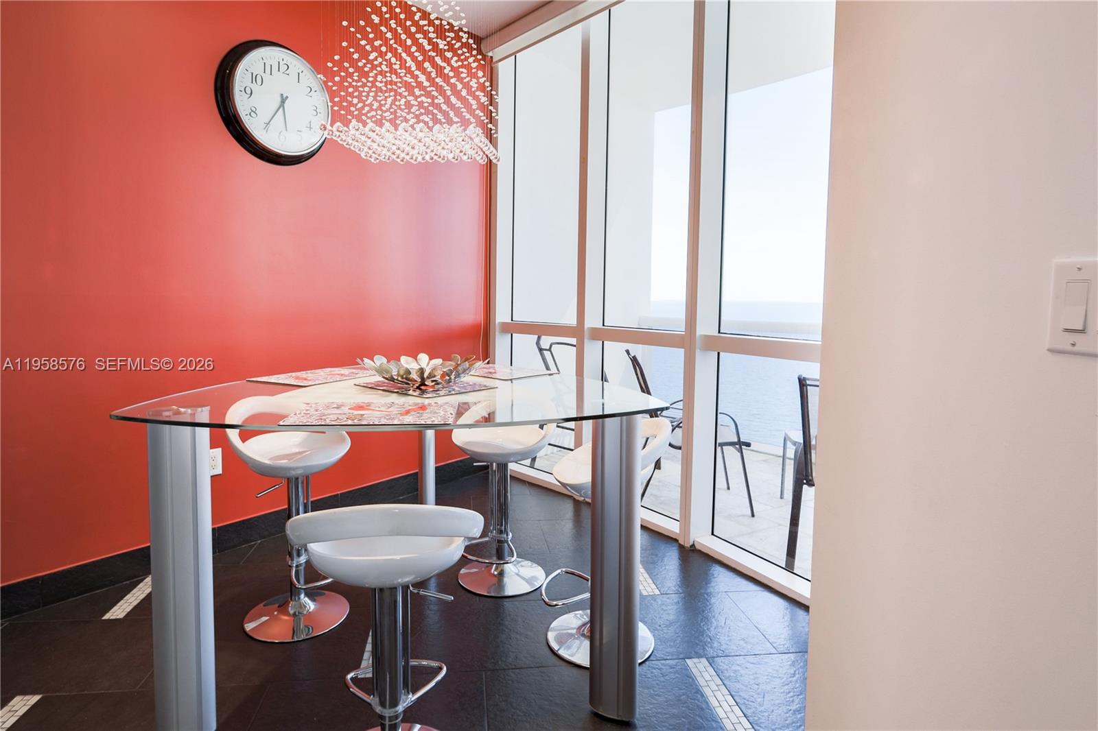 image Trump Royale15