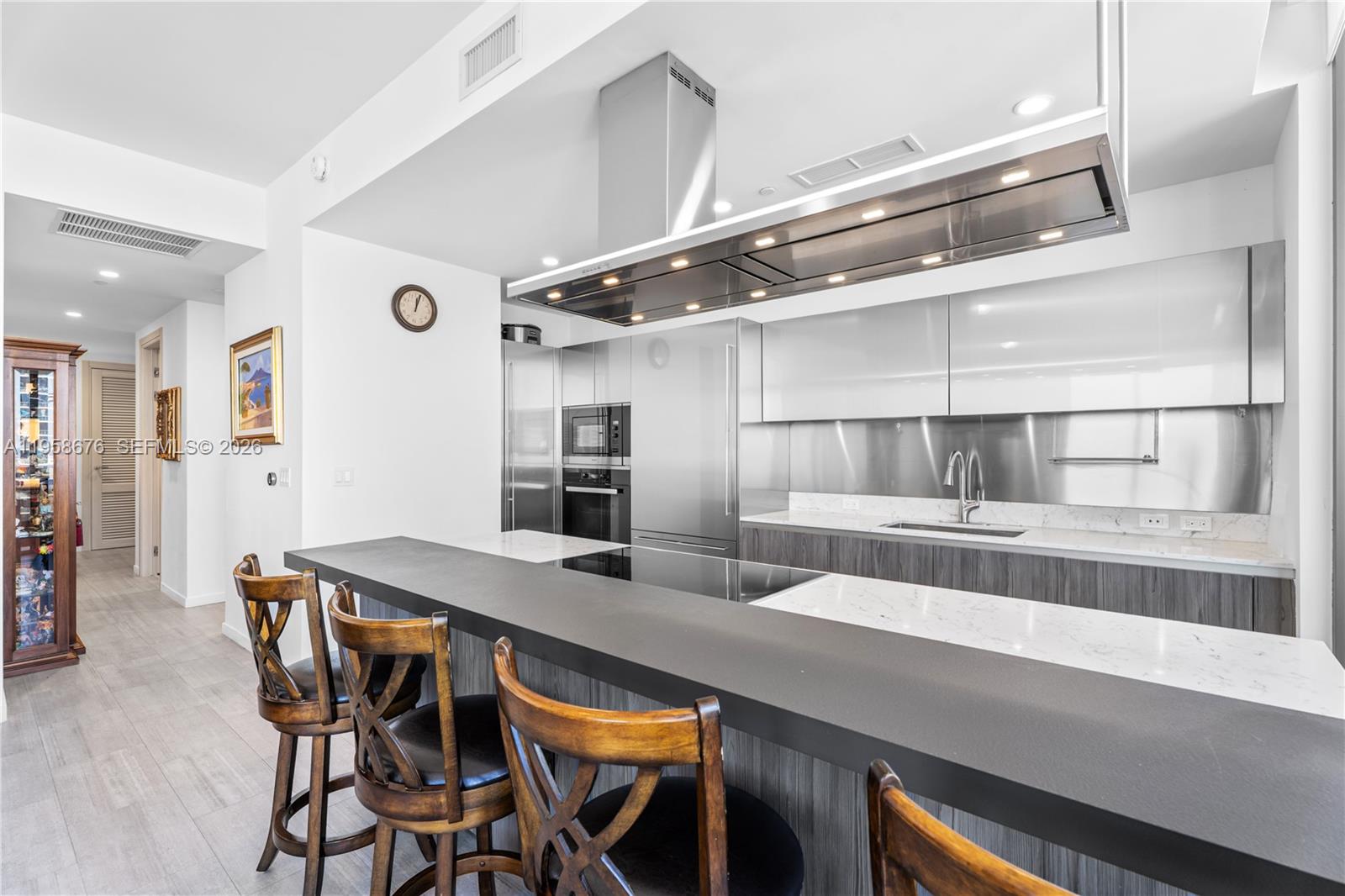 1000 Brickell Plz #PH5408 Miami, FL 33131