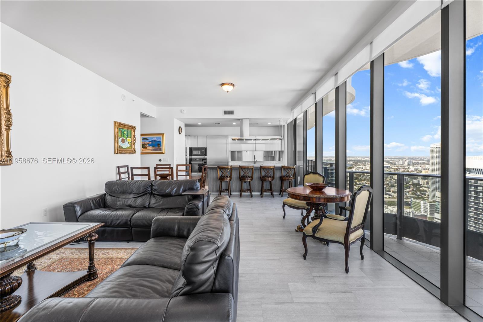 1000 Brickell Plz #PH5408 Miami, FL 33131