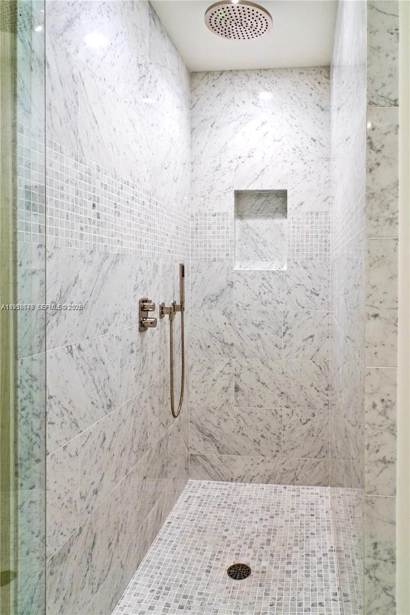 1000 Brickell Plz #PH5408 Miami, FL 33131