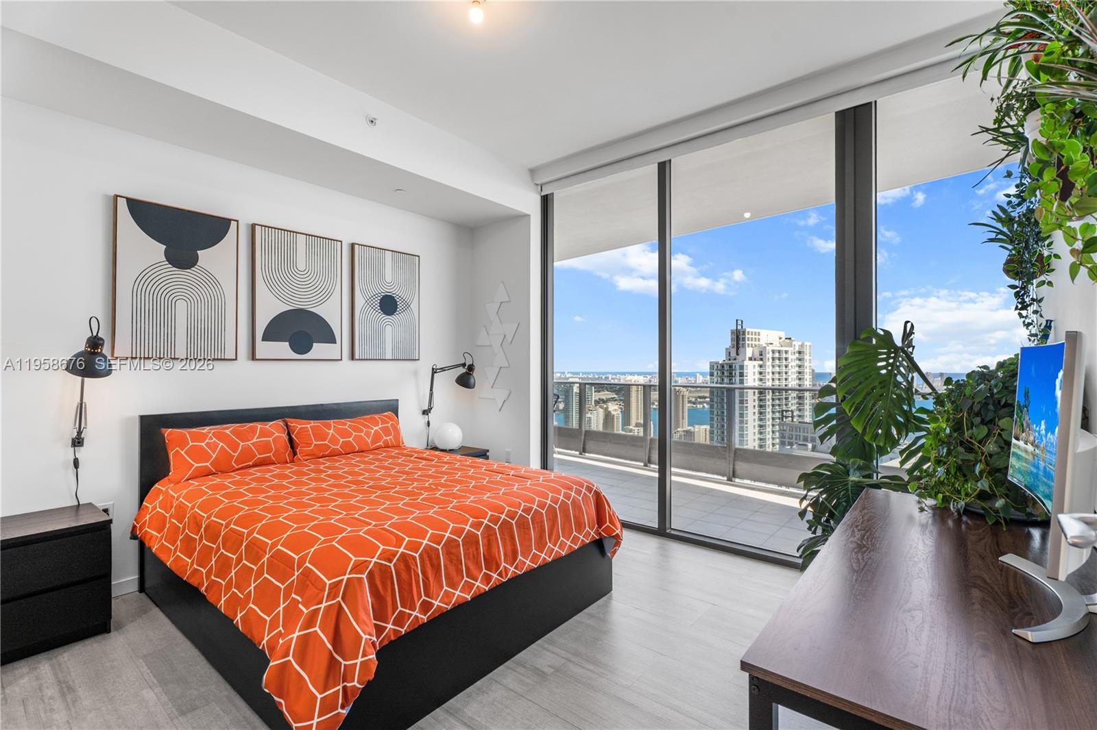 1000 Brickell Plz #PH5408 Miami, FL 33131