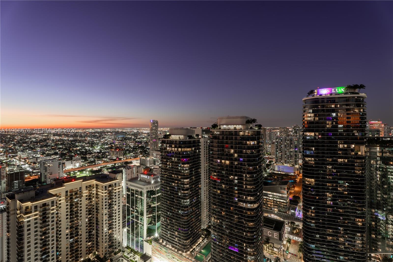1000 Brickell Plz #PH5408 Miami, FL 33131