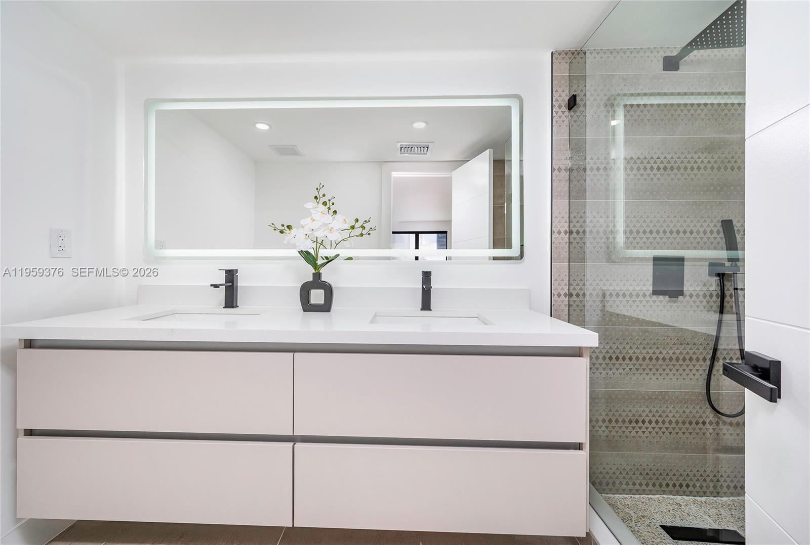 2363 SW 11th Ter Miami, FL 33135