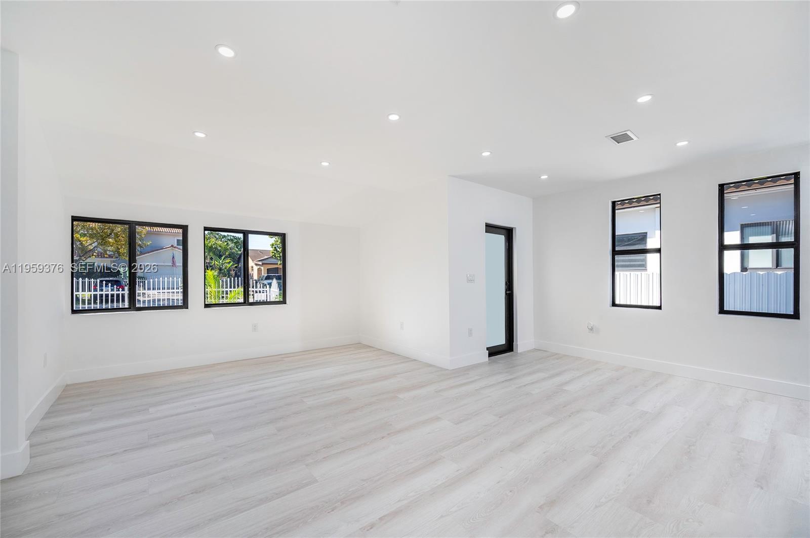 2363 SW 11th Ter Miami, FL 33135