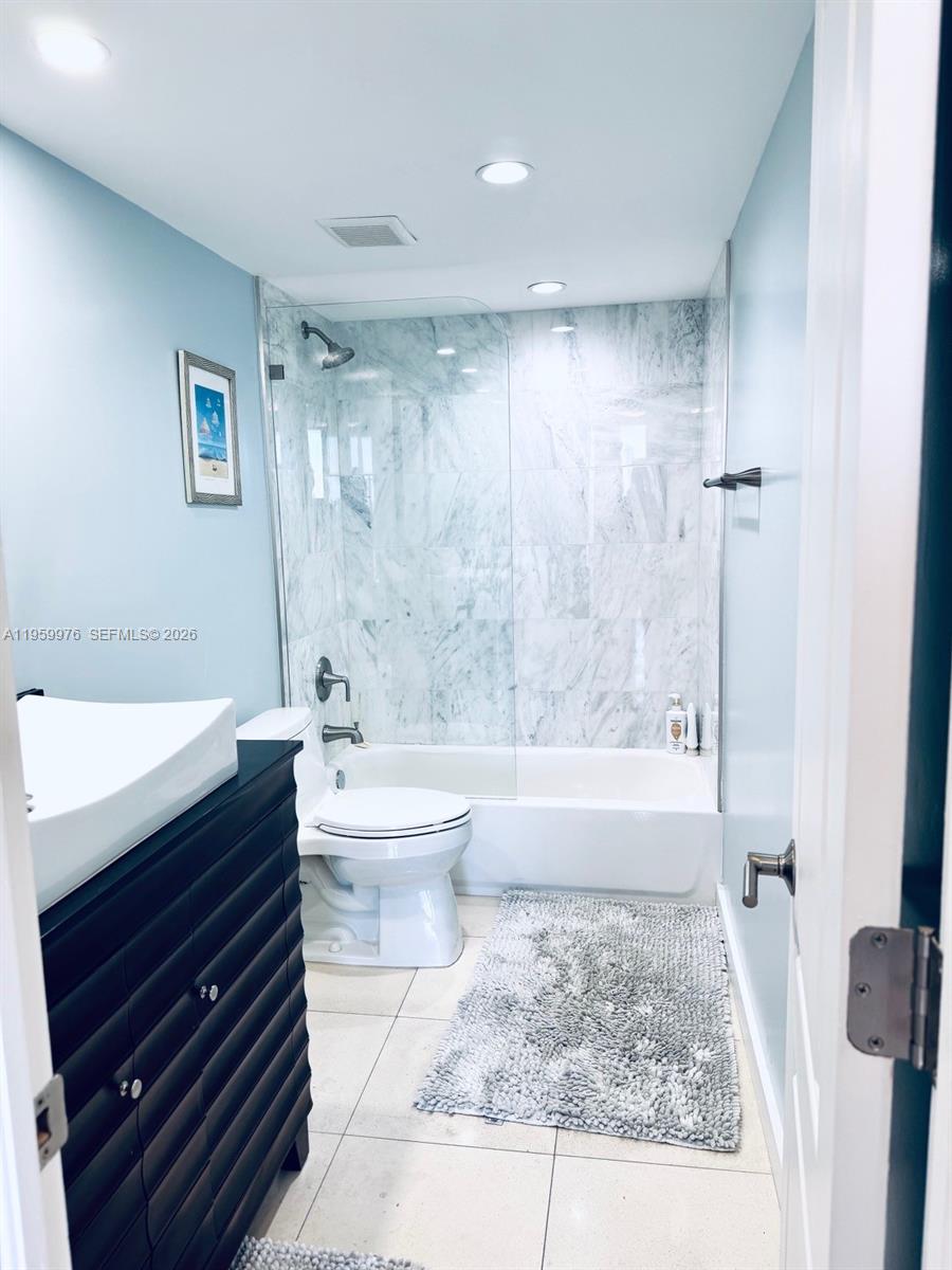 image Sunset Harbour North13