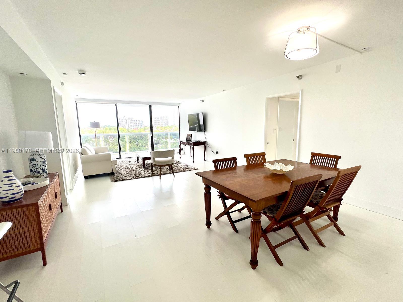 20515 E Country Clb Dr #649 Aventura, FL 33180