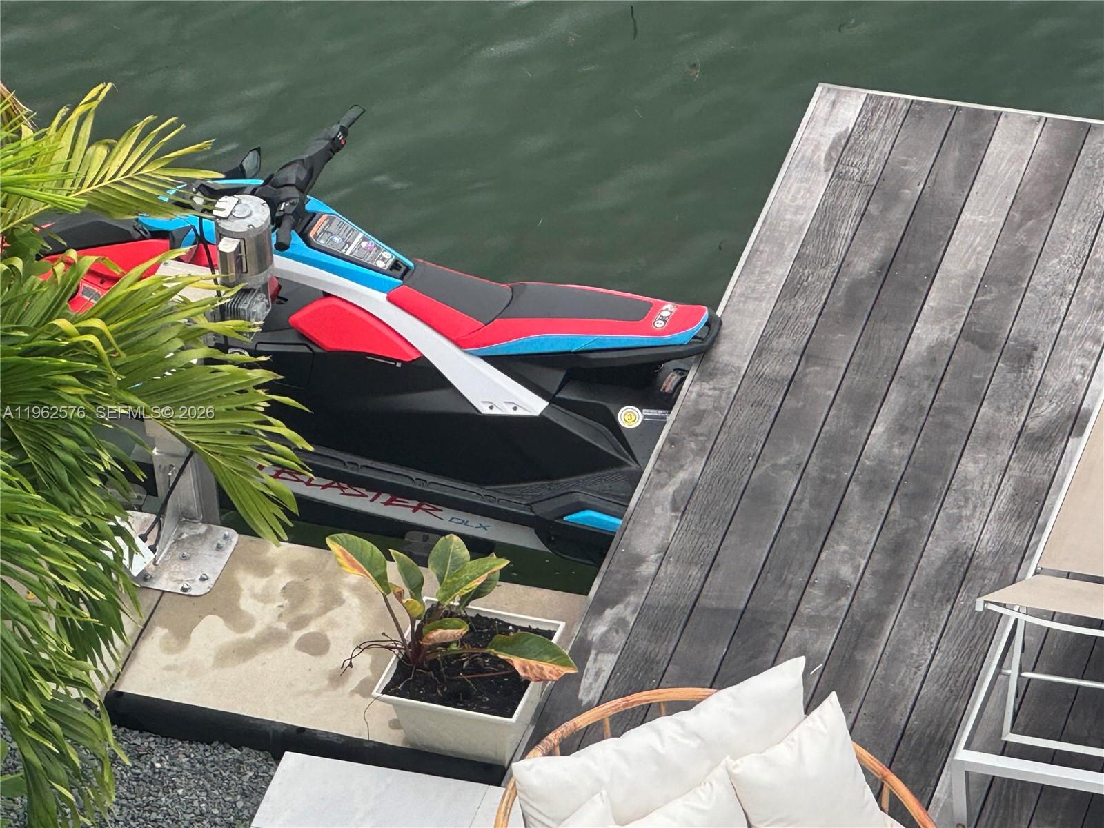 1930 Bay Dr Fith Level Un Miami Beach, FL 33141