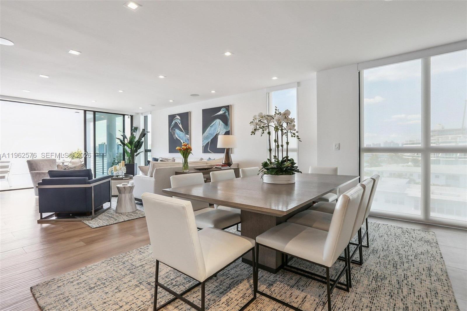 1930 Bay Dr Fith Level Un Miami Beach, FL 33141